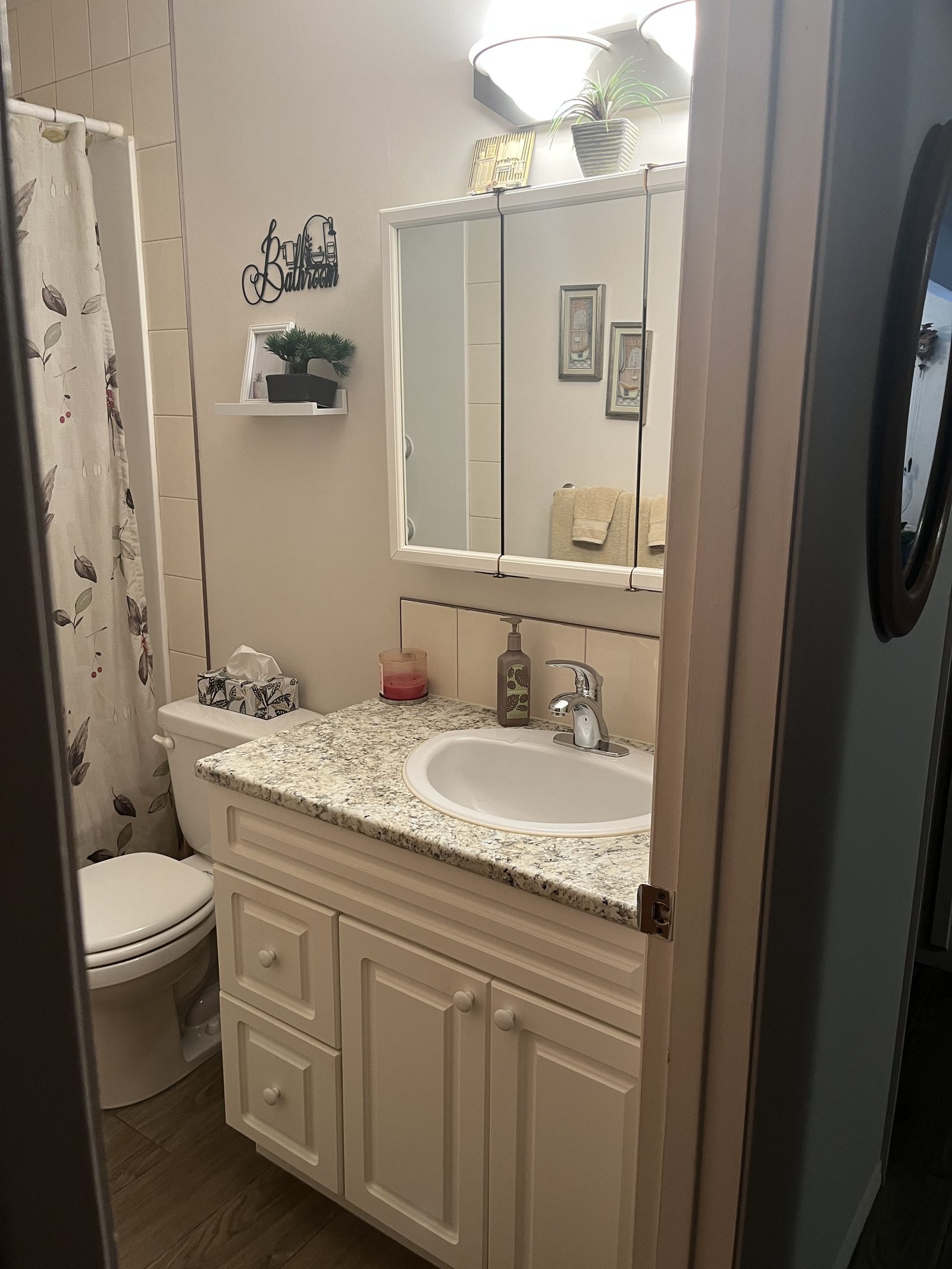 Suite bathroom at Valleyview